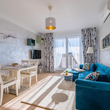 Flexible Selfcheckins 30 - Zagreb - Garage - Electric Vehicle Ccharger - Big Loggia - New - Apartments Repinc 30 Dış mekan fotoğraf